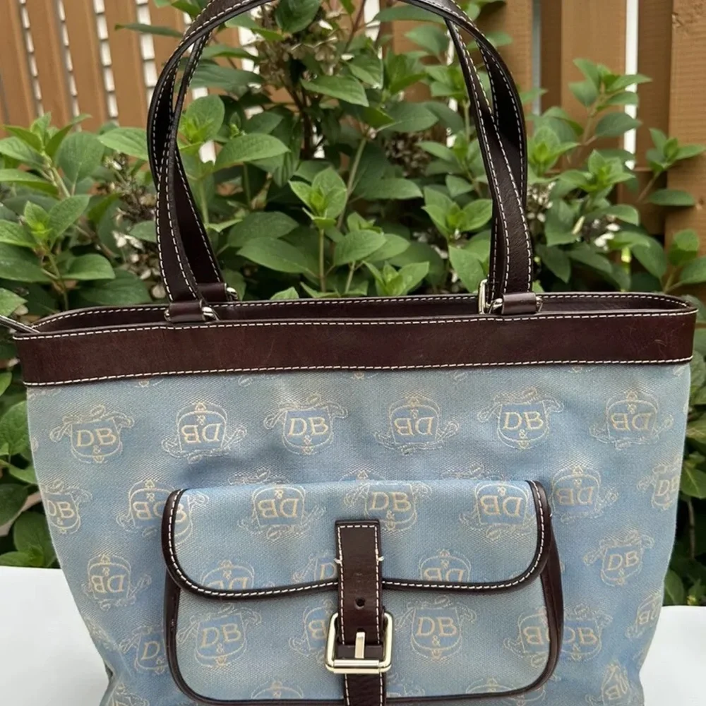 Dooney & Bourke East West Canvas / Leather Trim Donegal Crest Tote Shoulder Bag